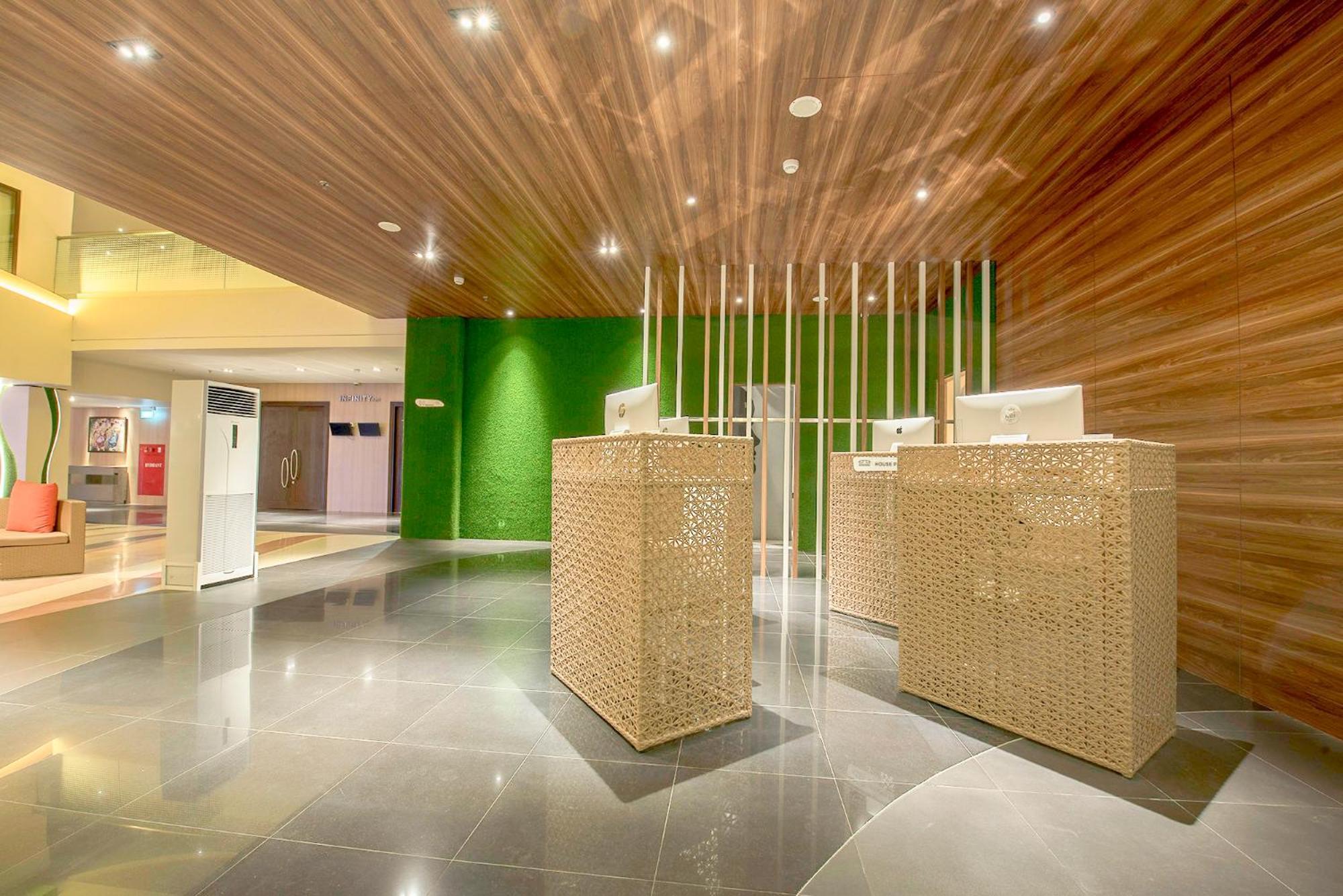 Infinity8 Bali Hotel Jimbaran Exterior foto